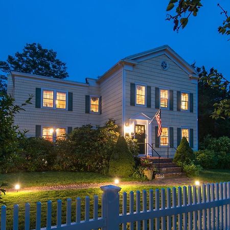 A Butlers Manor Bed and Breakfast Southampton Exteriör bild