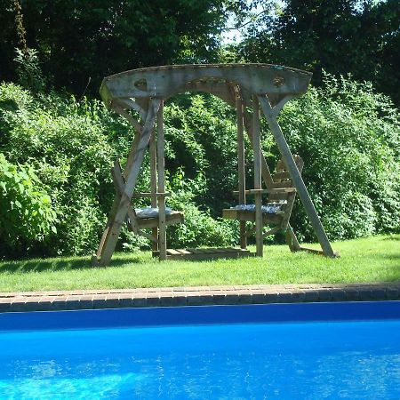 A Butlers Manor Bed and Breakfast Southampton Exteriör bild