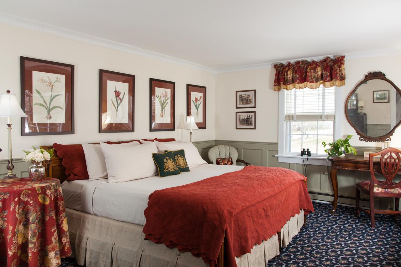 A Butlers Manor Bed and Breakfast Southampton Exteriör bild