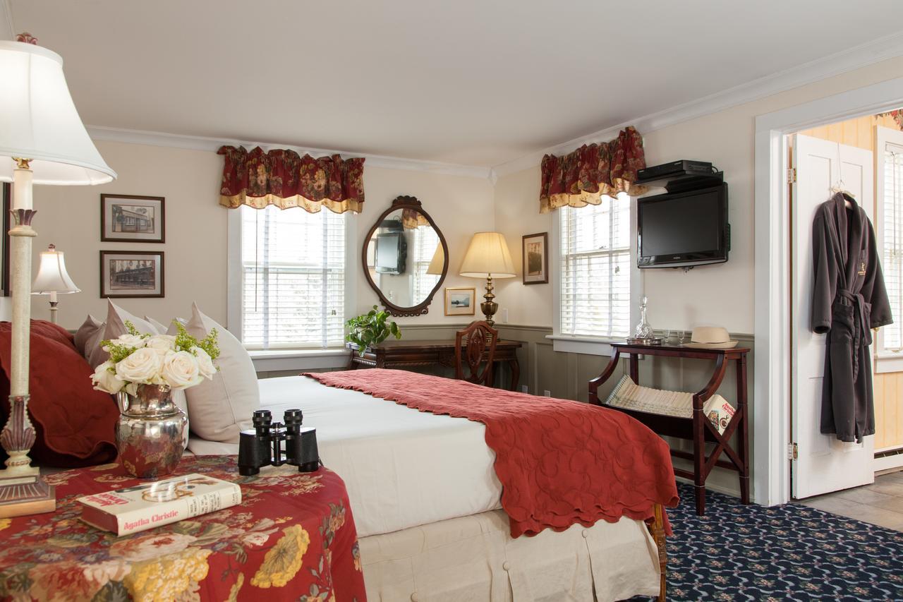 A Butlers Manor Bed and Breakfast Southampton Exteriör bild
