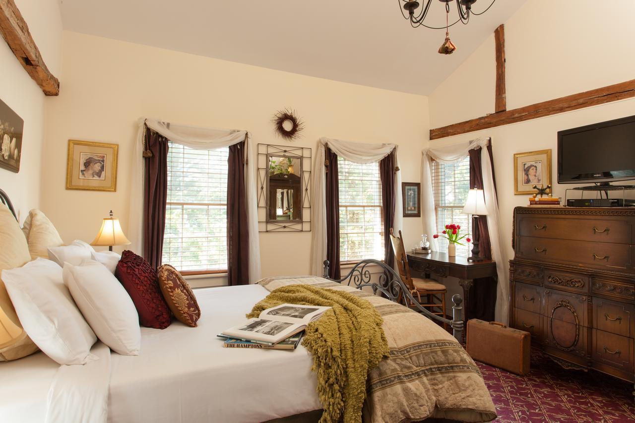 A Butlers Manor Bed and Breakfast Southampton Exteriör bild