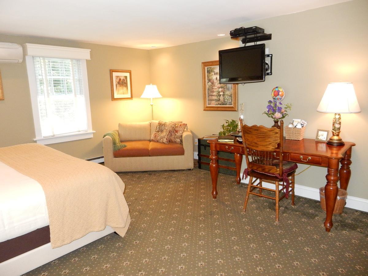 A Butlers Manor Bed and Breakfast Southampton Exteriör bild